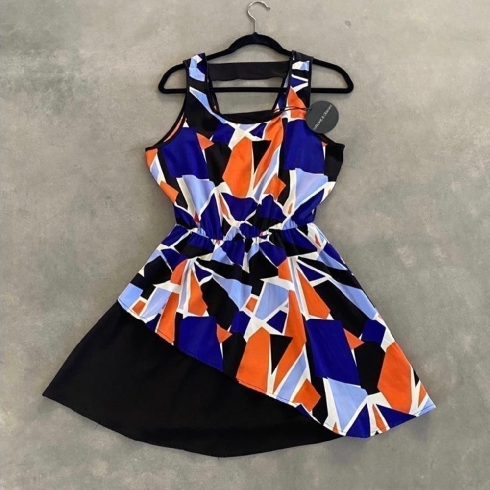 Harlowe & Graham triangles design dress Size M.